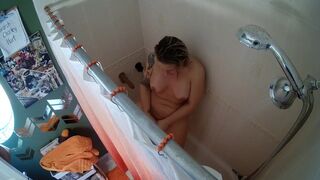 Mamma can't assist herself in the shower and uses a sextoy to masturbate - 4 image